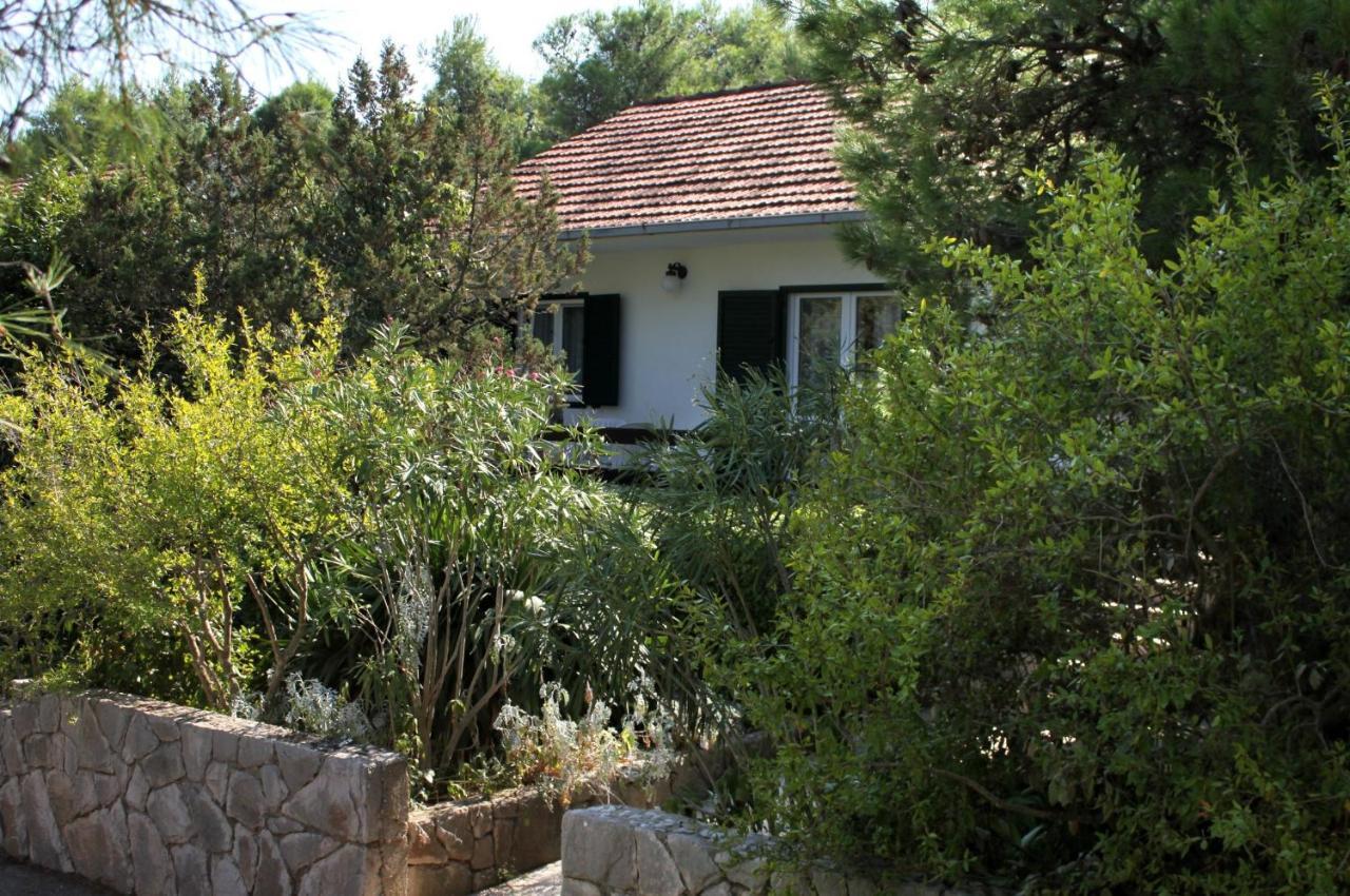 Apartments By The Sea Mudri Dolac, Hvar - 4042 Vrbanj Exterior photo