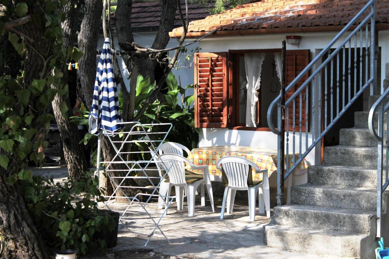 Apartments By The Sea Mudri Dolac, Hvar - 4042 Vrbanj Exterior photo